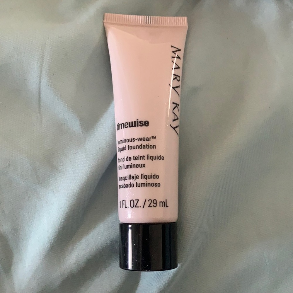 Mary Kay TimeWise Matte Wear Liquid Foundation